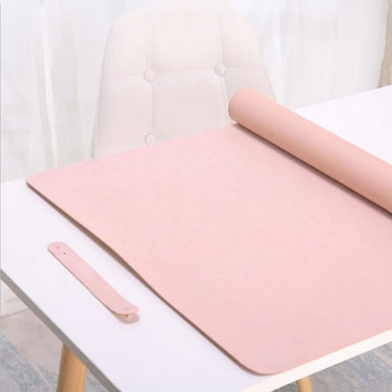 sous main en cuir rose pour bureau