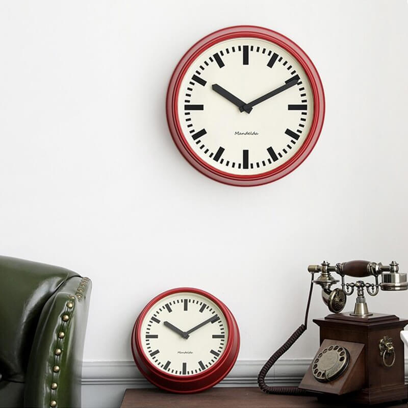 Horloge Murale Newgate Style Gare Vintage - 43 Cm, Boîtier Métal Noir Mat, Aiguilles Rouges, Mouvement Quartz Silencieux