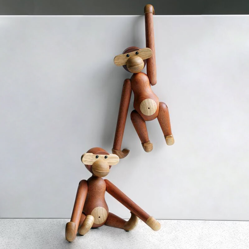 Deux singes en bois design