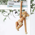 Statue de singe en bois suspendue