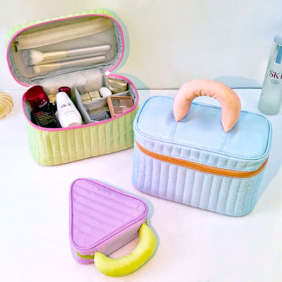 Trousse à maquillage couleur pastel