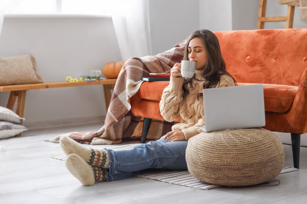 Intérieur de maison cosy et confortable en hiver