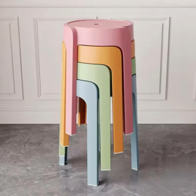 Petit tabouret plastique design