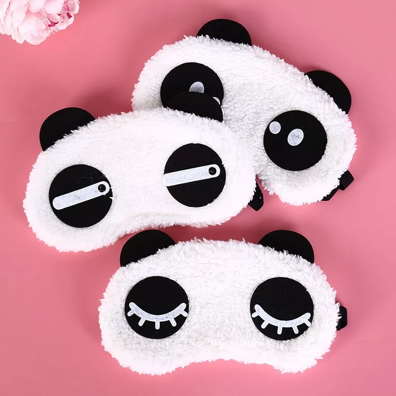 trois masques de nuit panda