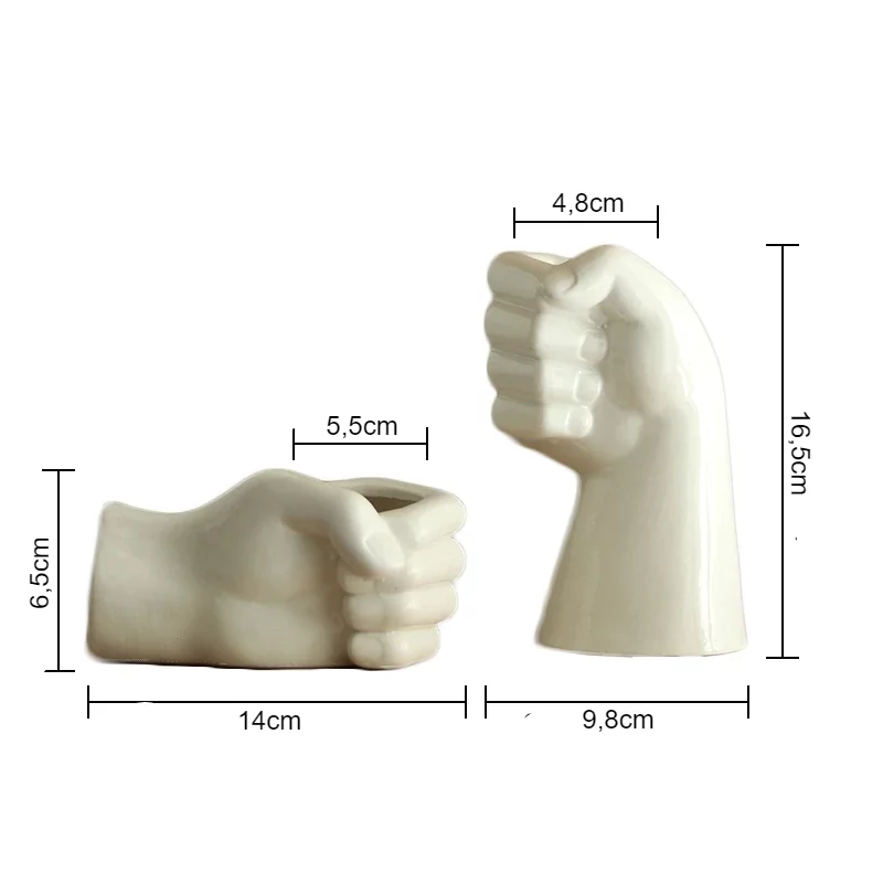 deux vases mains en céramique avec dimensions