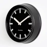 Aiguille blanche sur fond noir