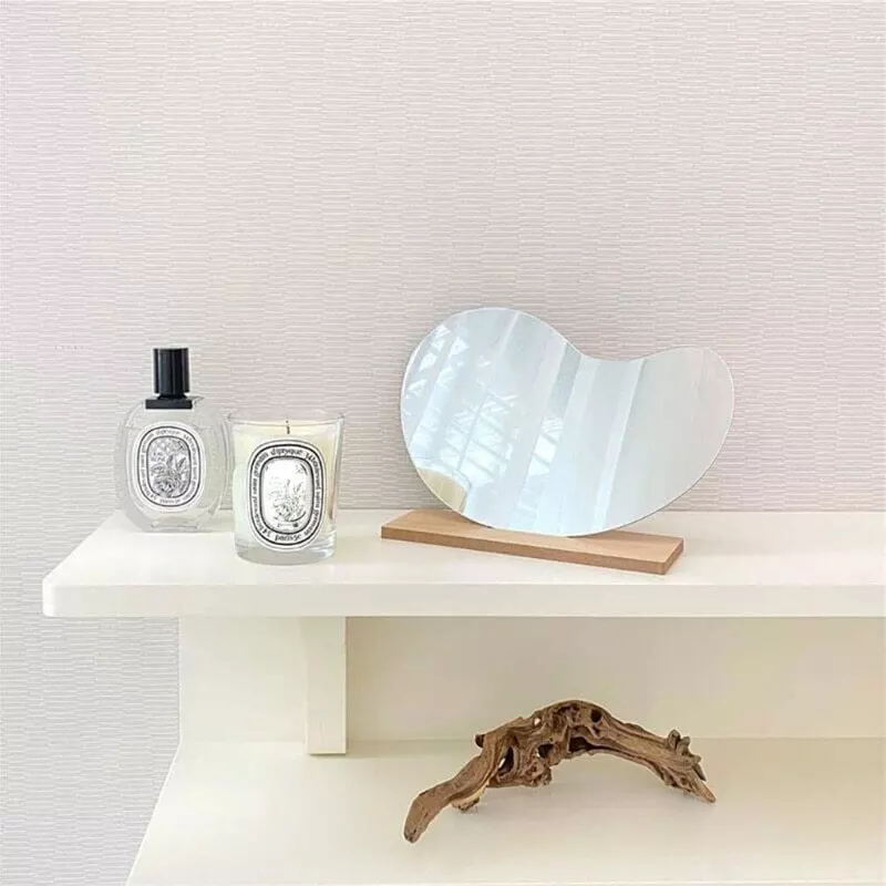 Miroir design asymétrique au design tendance et moderne