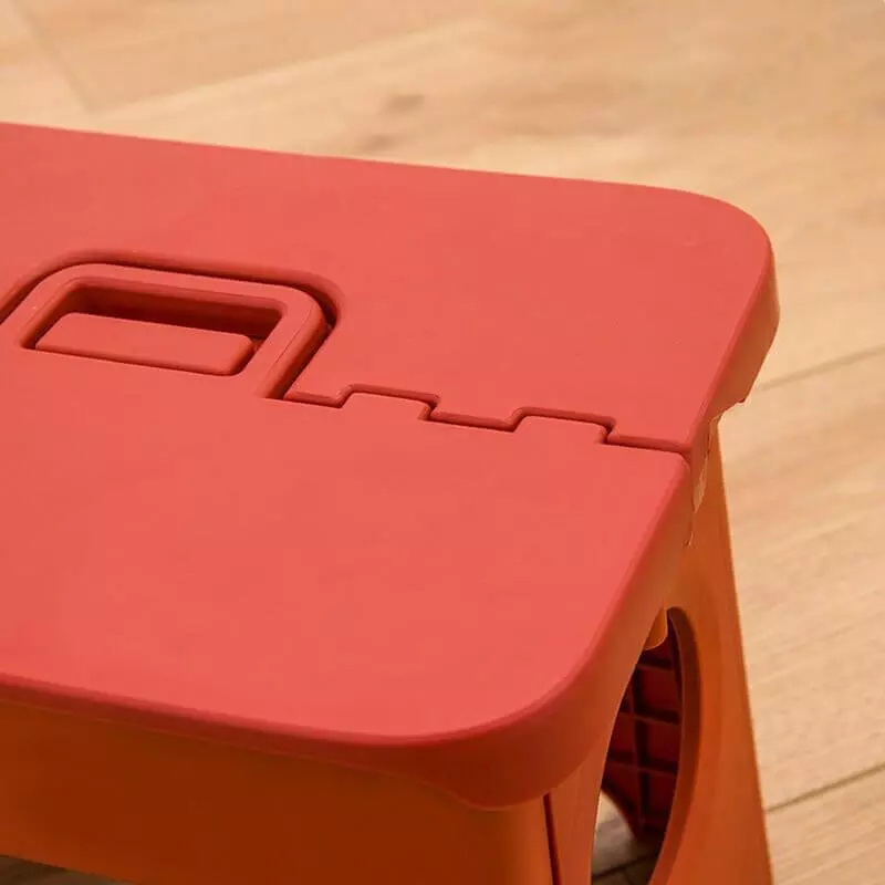 détails du marche pieds pliable