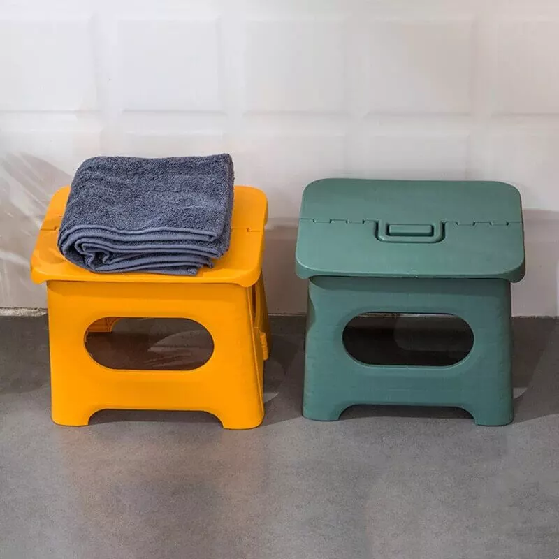 Marche pied de toilette pliable