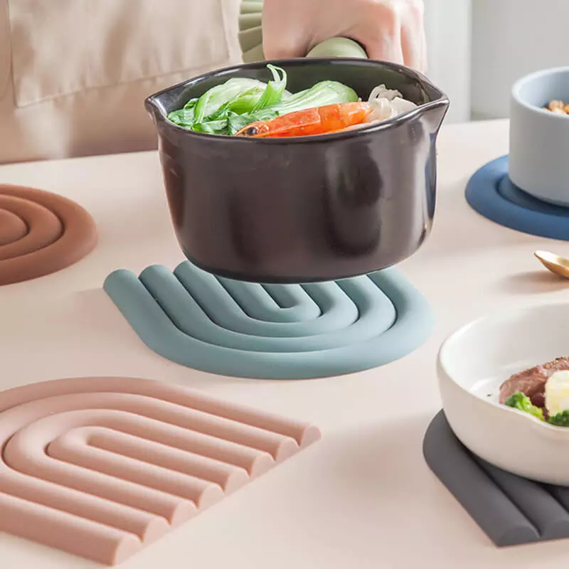 dessous de plat multicolore