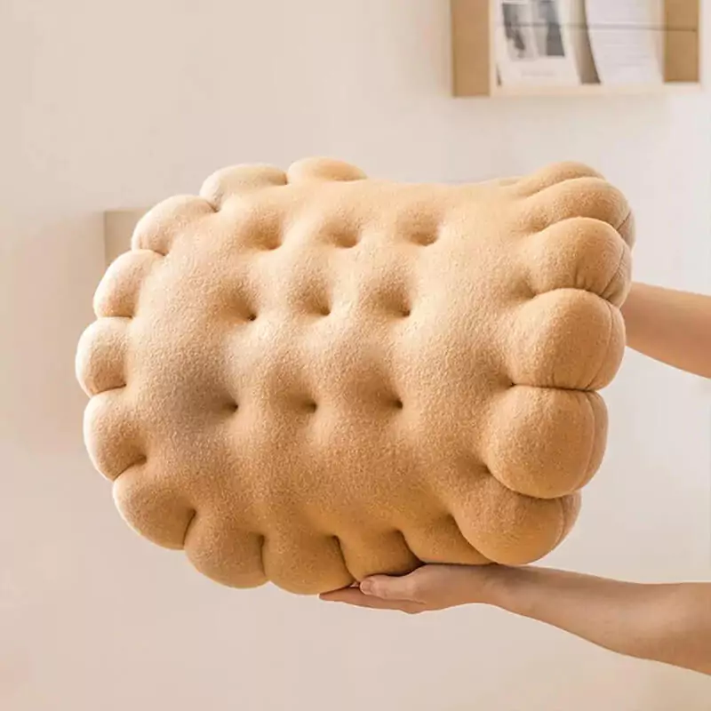 coussin design gâteau vu de près